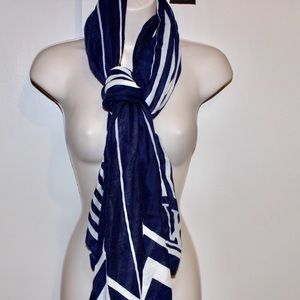 Stripped scarf